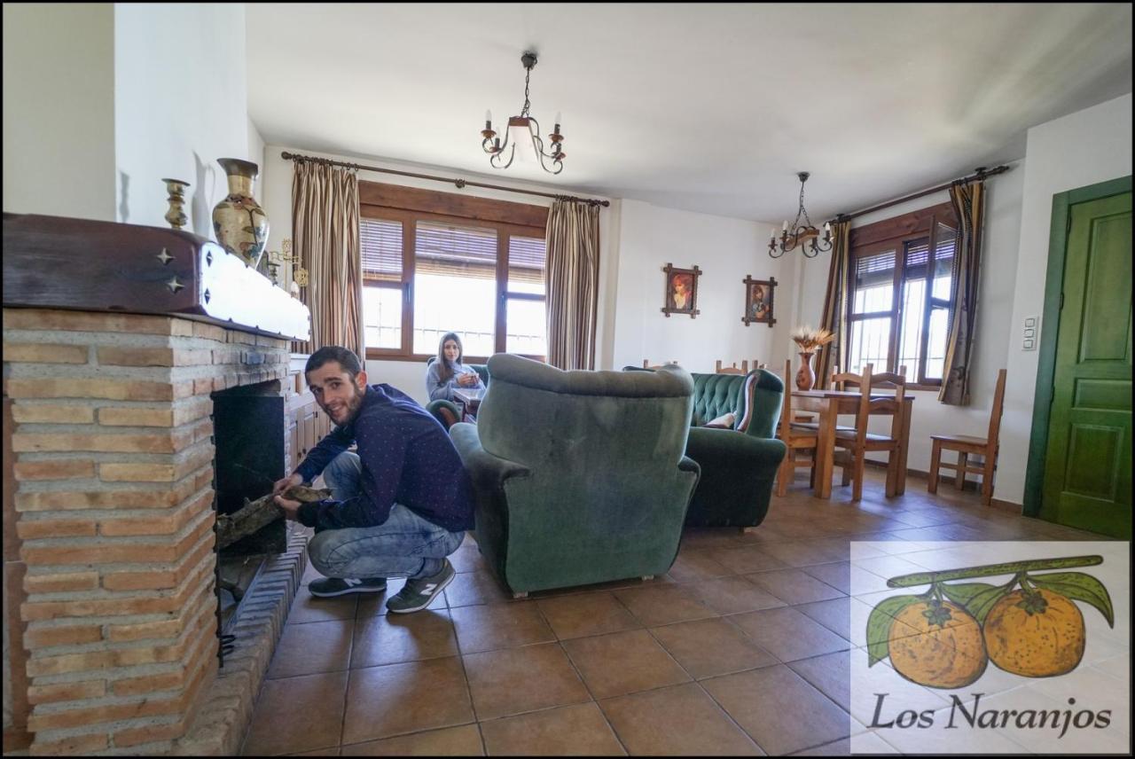 Hostal Y Apartamento Rural Los Naranjos Melegis エクステリア 写真