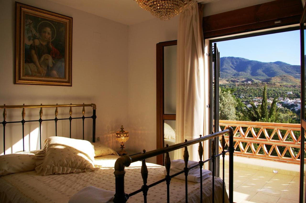 Hostal Y Apartamento Rural Los Naranjos Melegis エクステリア 写真