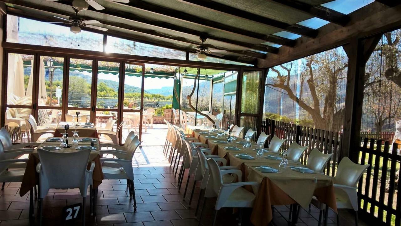 Hostal Y Apartamento Rural Los Naranjos Melegis エクステリア 写真